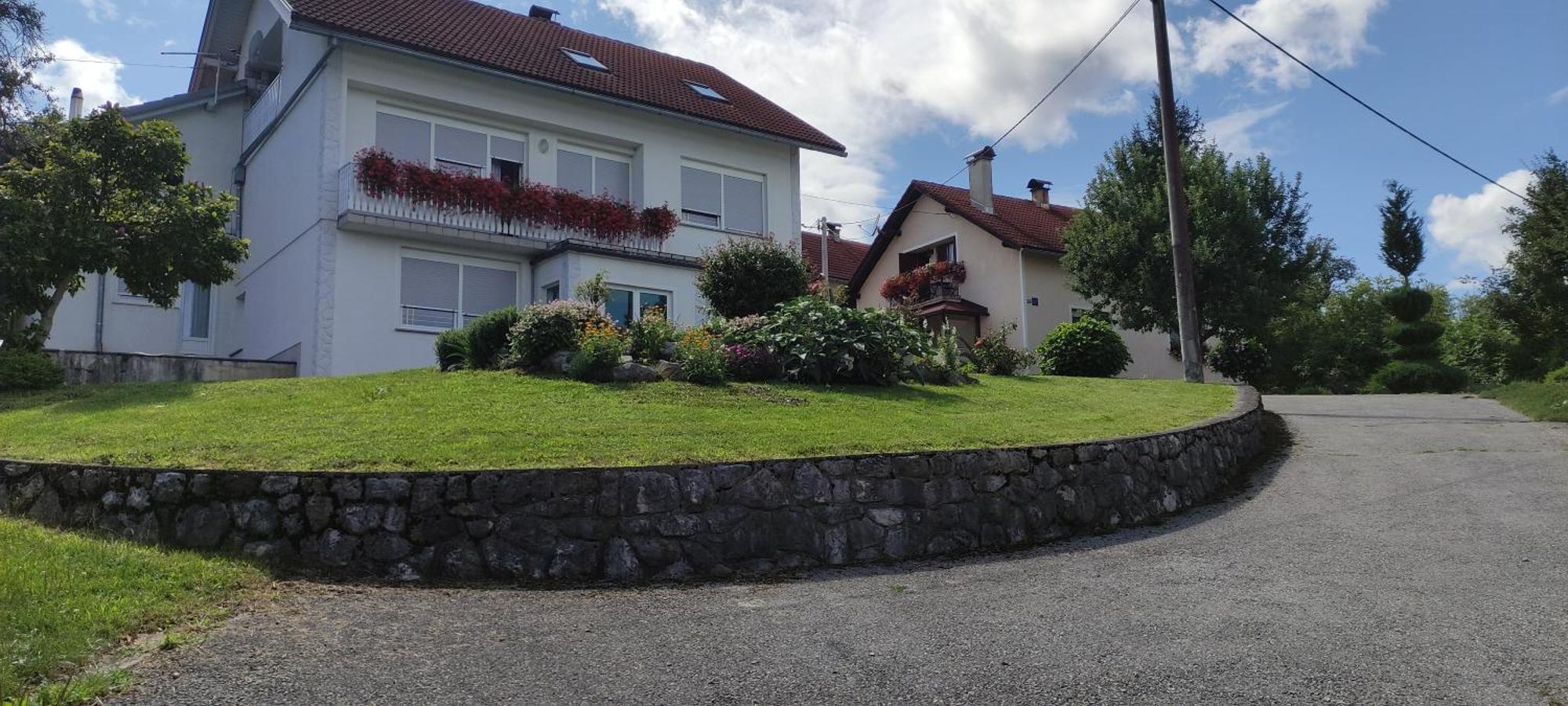 Katty-Rastoke Apartment Слуни Екстериор снимка