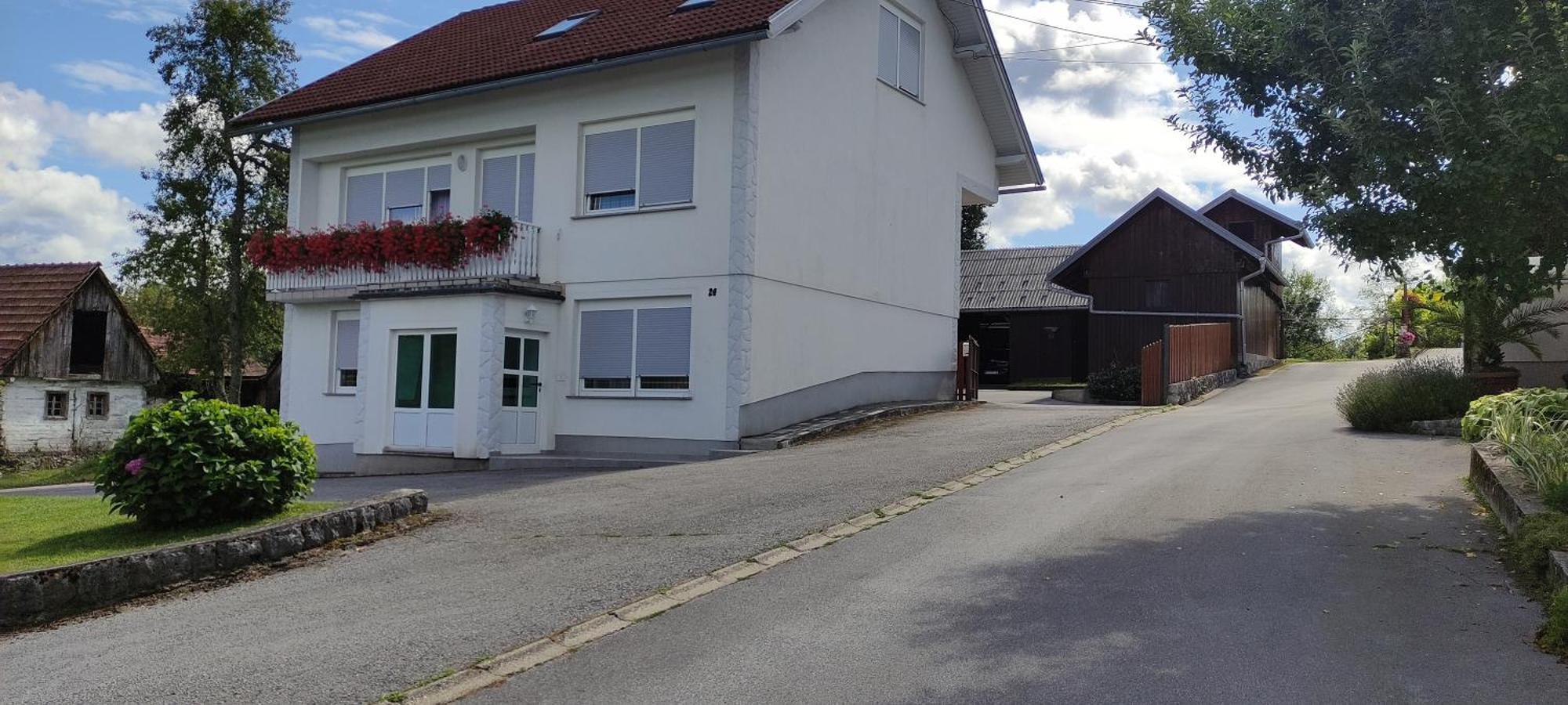 Katty-Rastoke Apartment Слуни Екстериор снимка